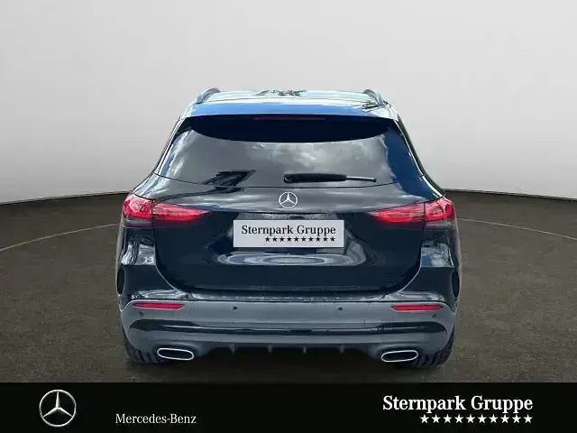 Gebraucht Mercedes GLA200 AMG line 163 PS (119 kW) 2021 Schwarz SUV