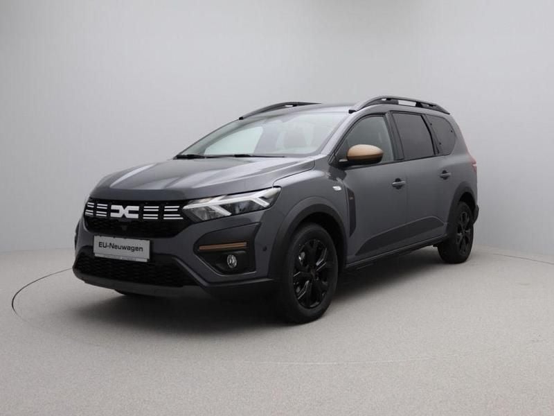 Neu Dacia Jogger Extreme 101 PS (74 kW) 2026 Grau Van / Kleinbus