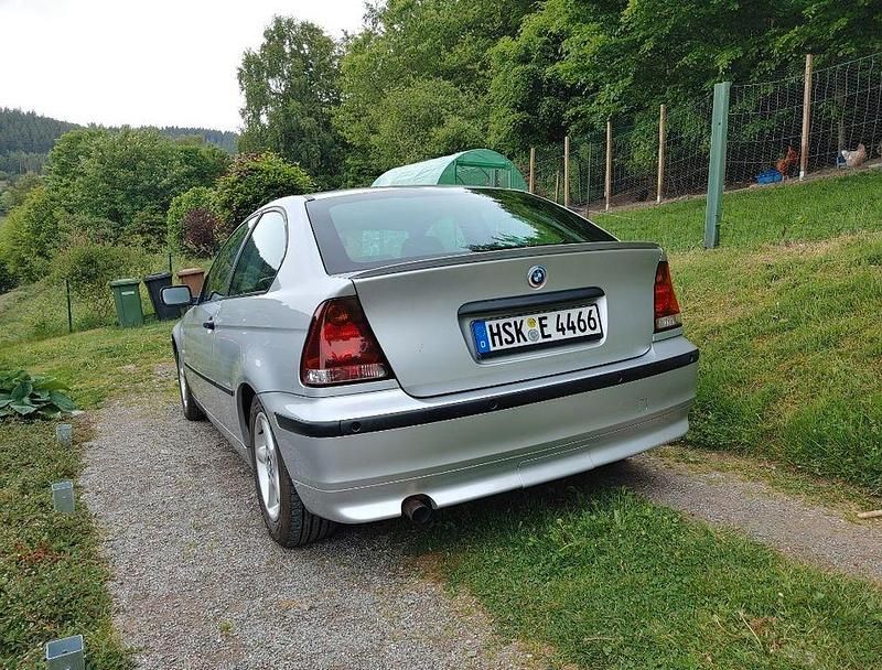 Gebraucht BMW 316 Performance 116 PS (85 kW) 2003 Silber Limousine