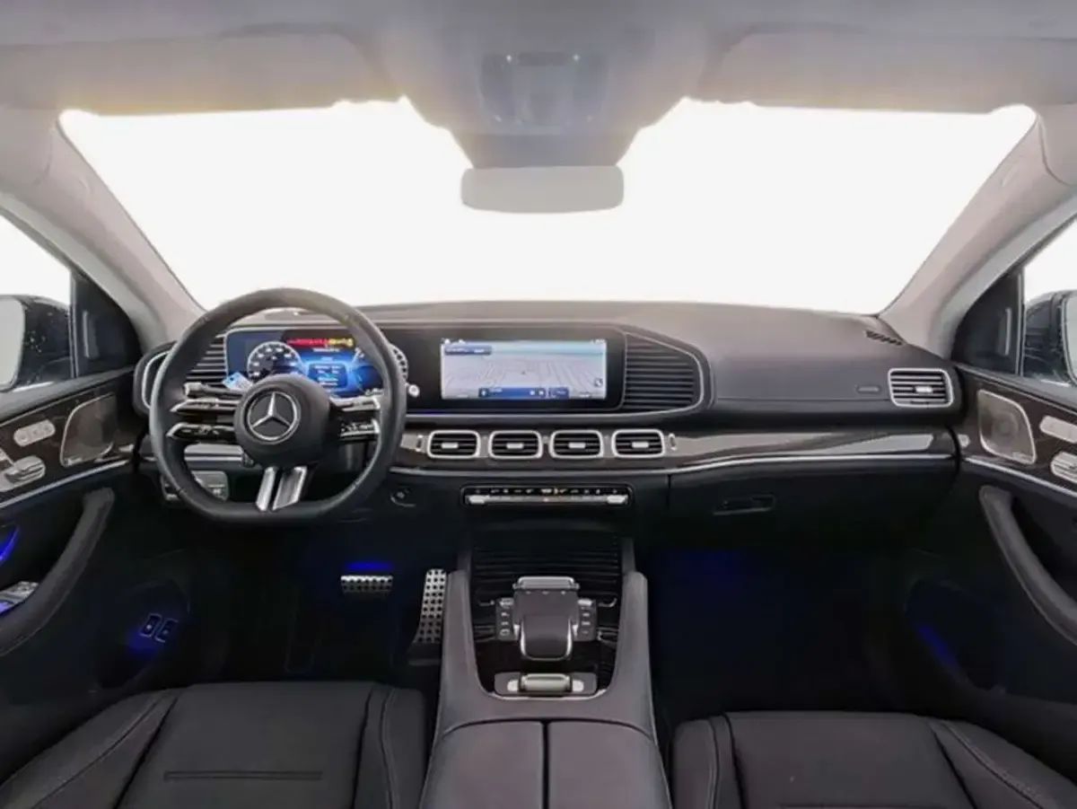 Gebraucht Mercedes GLE400 Premium 252 PS (185 kW) 2025 Manufaktur alpingrau uni SUV