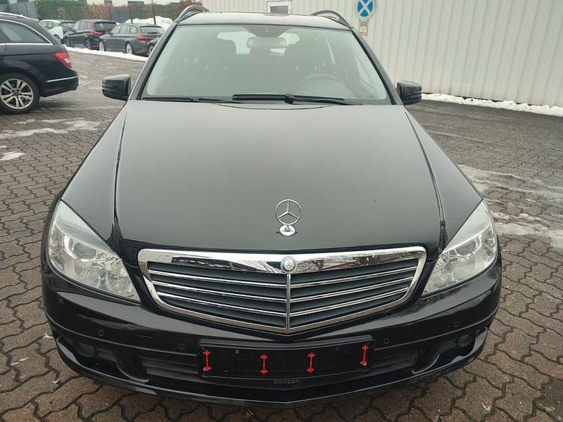Schwarz Gebraucht 2010 Mercedes C220 Kombi | 3.490 € (Superpreis) - Bild 1/4