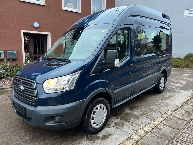 Blau Gebraucht 2018 Ford Transit Van / Kleinbus | 21.900 € (Teuer) - Bild 1/4