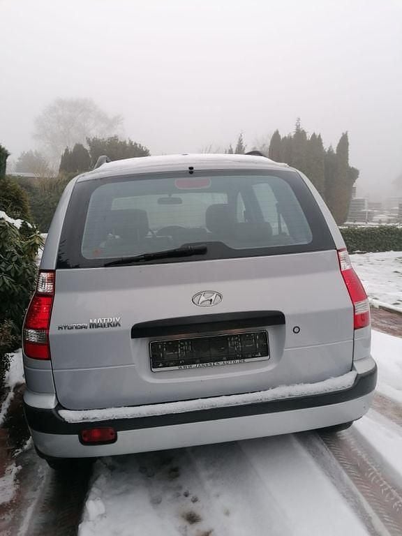 Gebraucht Hyundai Matrix GLS 103 PS (75 kW) 2006 Silber Van / Kleinbus