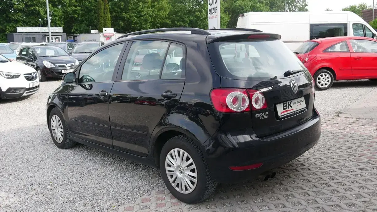 Gebraucht VW Golf VI 110 PS (80 kW) 2009 Deep black perleffekt Kleinwagen