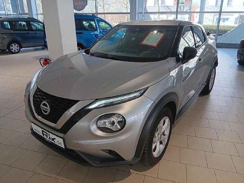 Silber metallic Gebraucht 2020 Nissan Juke N-Connecta SUV | 16.590 € (Guter Preis) - Bild 1/2