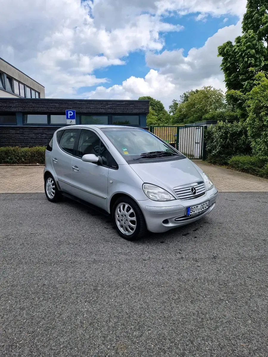 Gebraucht Mercedes A190 125 PS (91 kW) 2001 Silber Kleinwagen