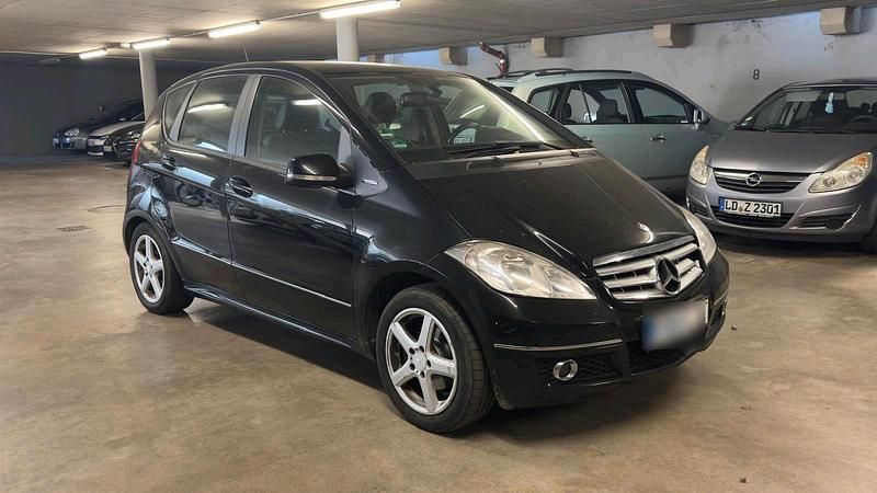 Gebraucht Mercedes A150 95 PS (69 kW) 2008 Schwarz Kleinwagen