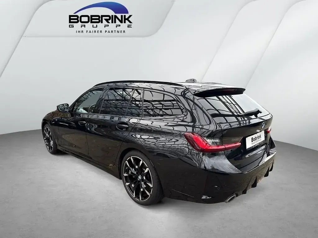 Gebraucht BMW 330 M Sport 286 PS (210 kW) 2024 Schwarz Kombi