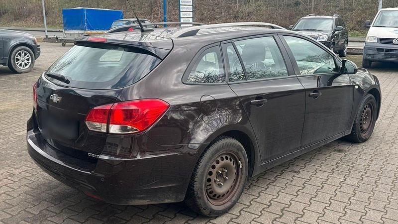 Gebraucht Chevrolet Cruze 131 PS (96 kW) 2012 Schwarz Kombi