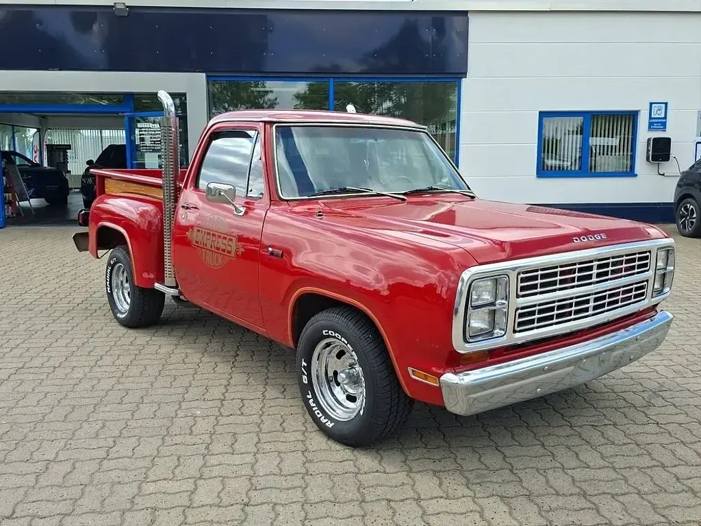 Gebraucht Dodge D100 224 PS (164 kW) 1979 Rot Pickup