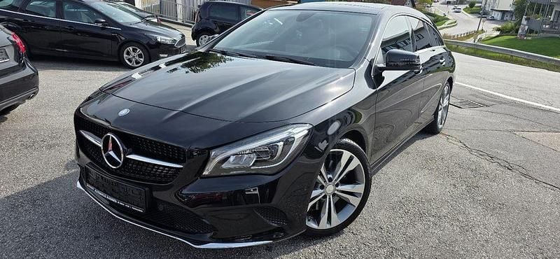 Schwarz Gebraucht 2016 Mercedes CLA250 Shooting Brake Kombi | 18.500 € (Fairer Preis) - Bild 1/4