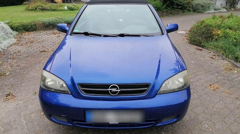 Blau Gebraucht 2004 Opel Astra Cabriolet Edition Cabrio | 600 € (Superpreis) - Bild 1/4