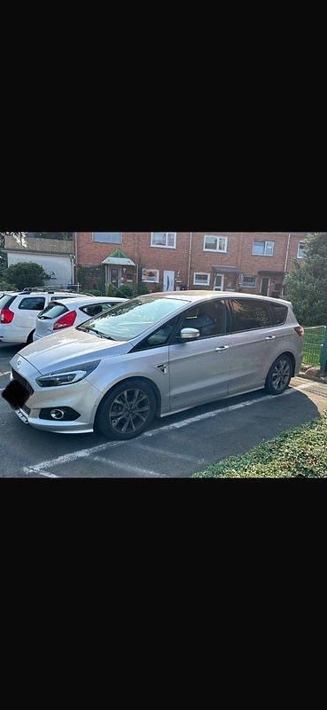 Second-hand Ford S-MAX 190 CP (139 kW) 2018 Gri Monovolum