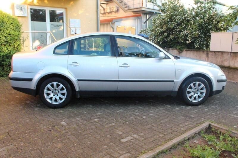 Gebraucht VW Passat Trendline 131 PS (96 kW) 2003 Silber Limousine