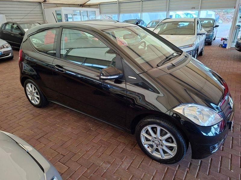 Gebraucht Mercedes A160 Edition 1 95 PS (69 kW) 2010 Schwarz Limousine