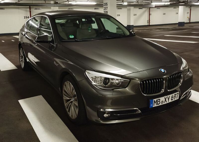 Grau Gebraucht 2014 BMW 530 Gran Turismo Limousine | 17.500 € (Etwas zu teuer) - Bild 1/4