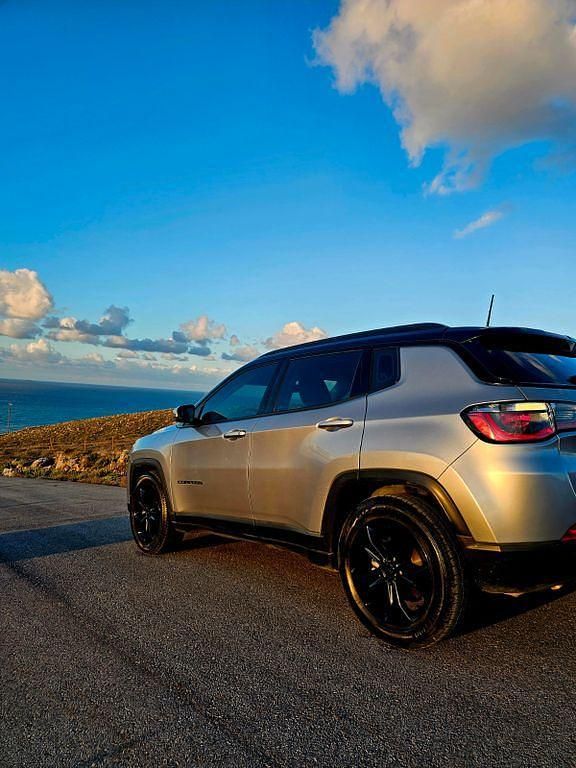 Gebraucht Jeep Compass Night Eagle 120 PS (88 kW) 2019 Silber SUV