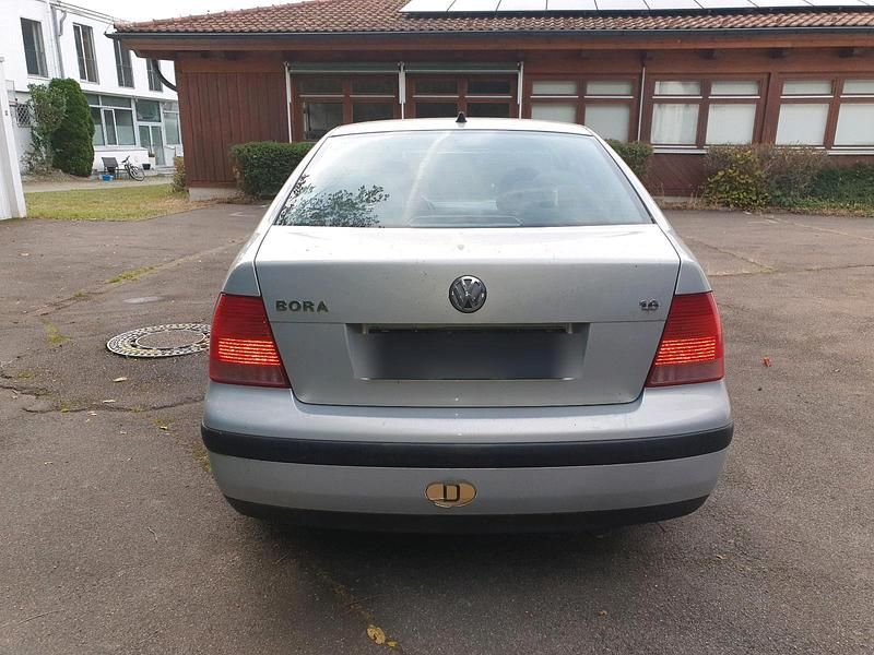 Silber Gebraucht 1999 VW Bora Limousine | 999 € (Superpreis) - Bild 1/4
