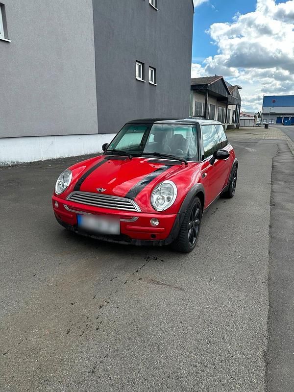 Second-hand Mini Cooper 115 CP (84 kW) 2002 Roșu Hatchback