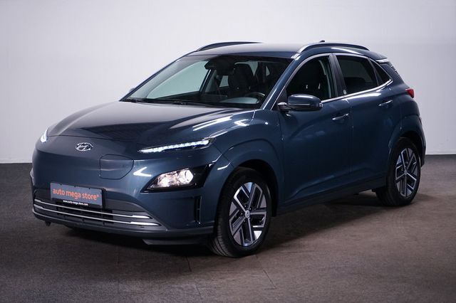 Grau Gebraucht 2021 Hyundai Kona Edition 30+ SUV | 16.749 € (Superpreis) - Bild 1/4
