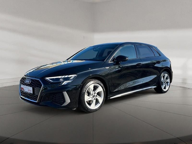 Używany Audi A3 S-Line 116 KM (85 kW) 2023 Czarny Sedan/Limuzyna