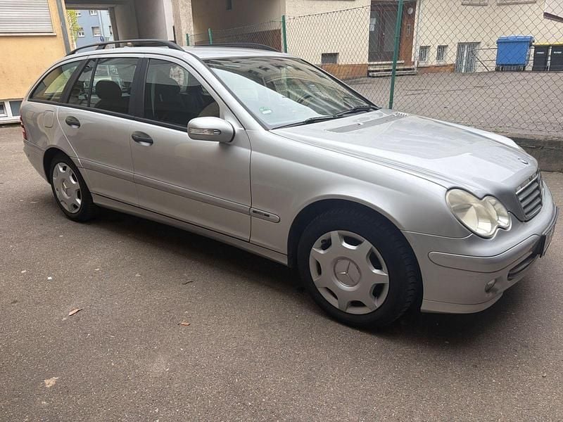 Second-hand Mercedes C200 Classic 163 CP (119 kW) 2005 Break