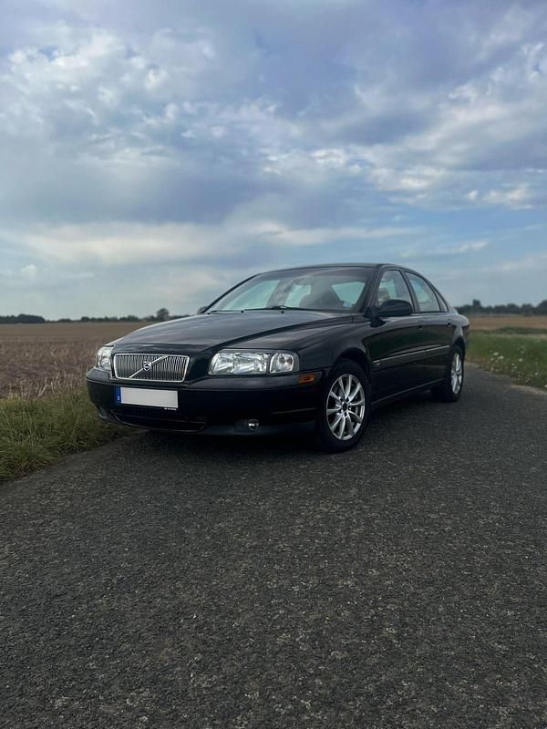 Schwarz Gebraucht 2002 Volvo S80 Limousine | 3.480 € (Fairer Preis) - Bild 1/4