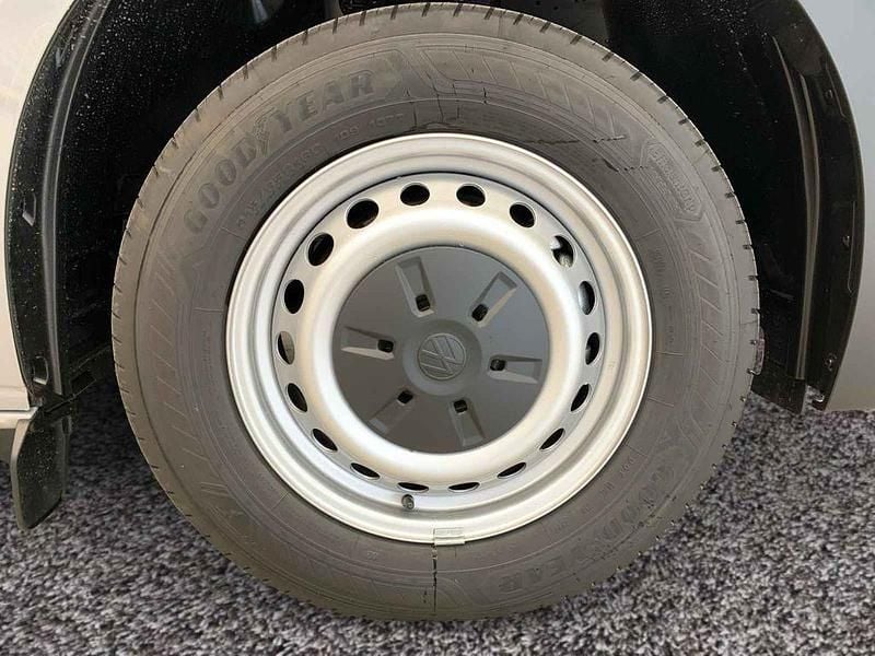 Gebraucht VW Transporter 150 PS (110 kW) 2025 Grau Van