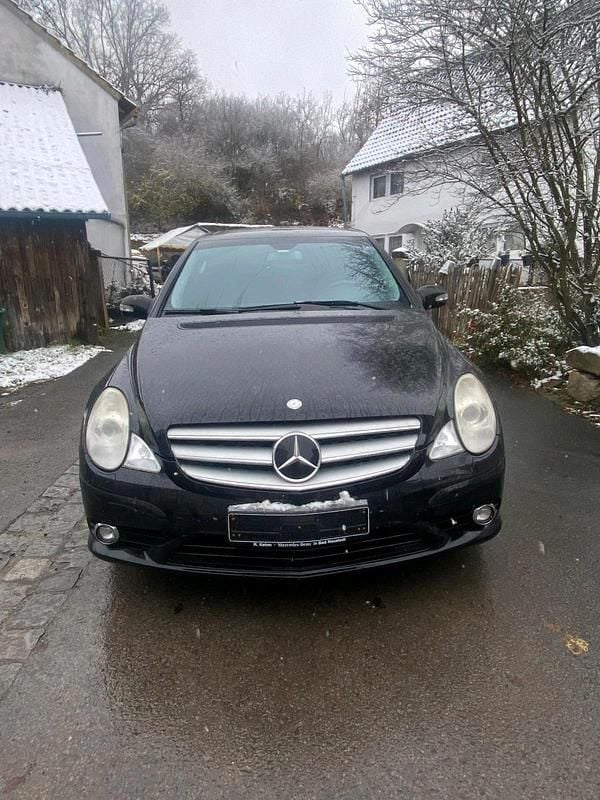 Schwarz Gebraucht 2008 Mercedes R320 Van / Kleinbus | 3.950 € (Superpreis) - Bild 1/4