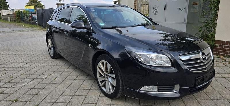 Schwarz Gebraucht 2013 Opel Insignia Innovation Kombi | 4.890 € (Fairer Preis) - Bild 1/4