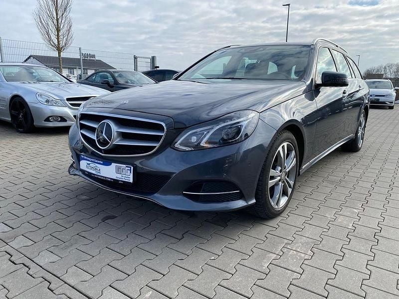 Gebraucht Mercedes E400 Elegance 333 PS (244 kW) 2015 Grau Limousine