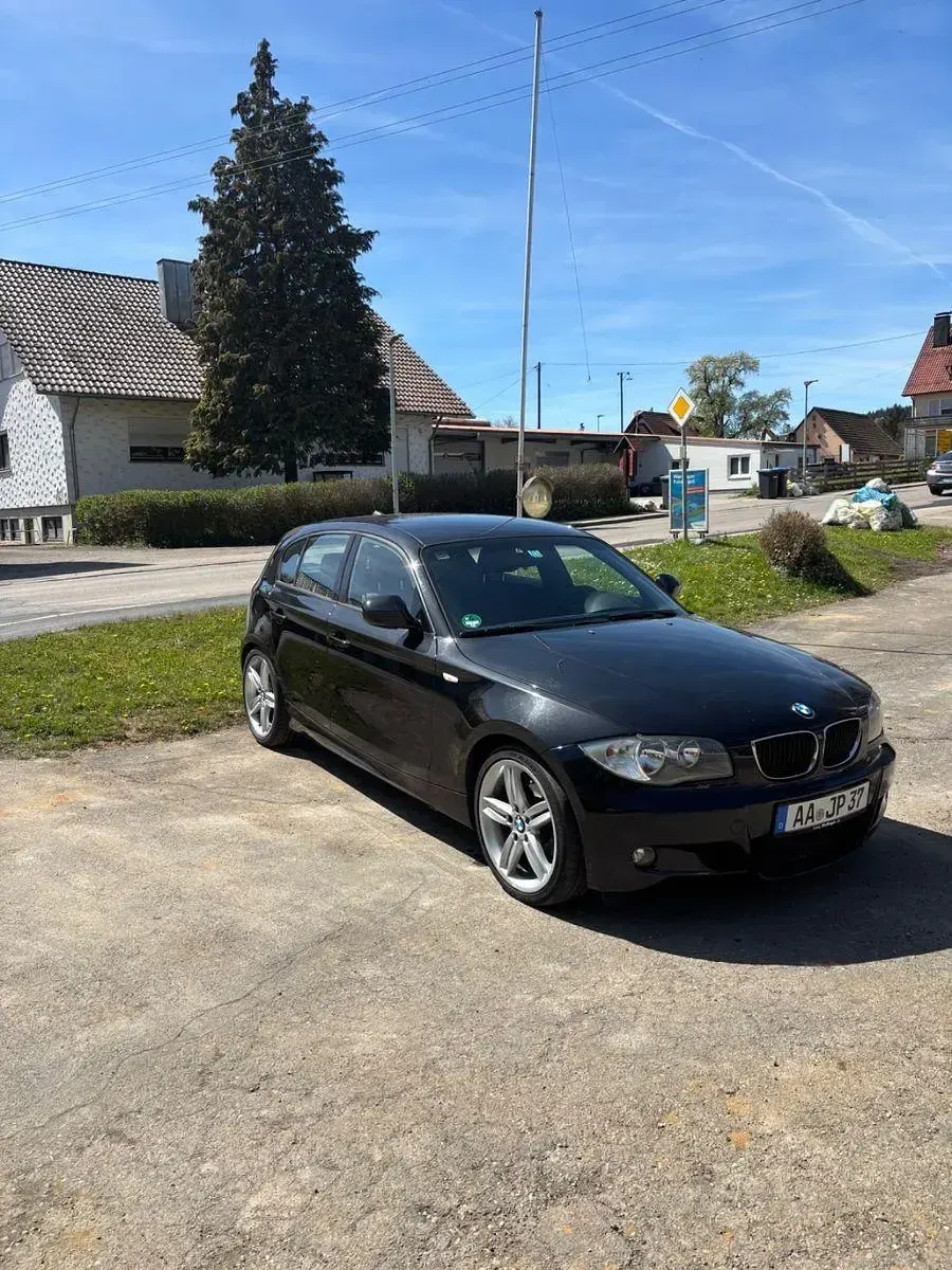 Gebraucht BMW 116 Sport Line 116 PS (85 kW) 2009 Schwarz Kleinwagen