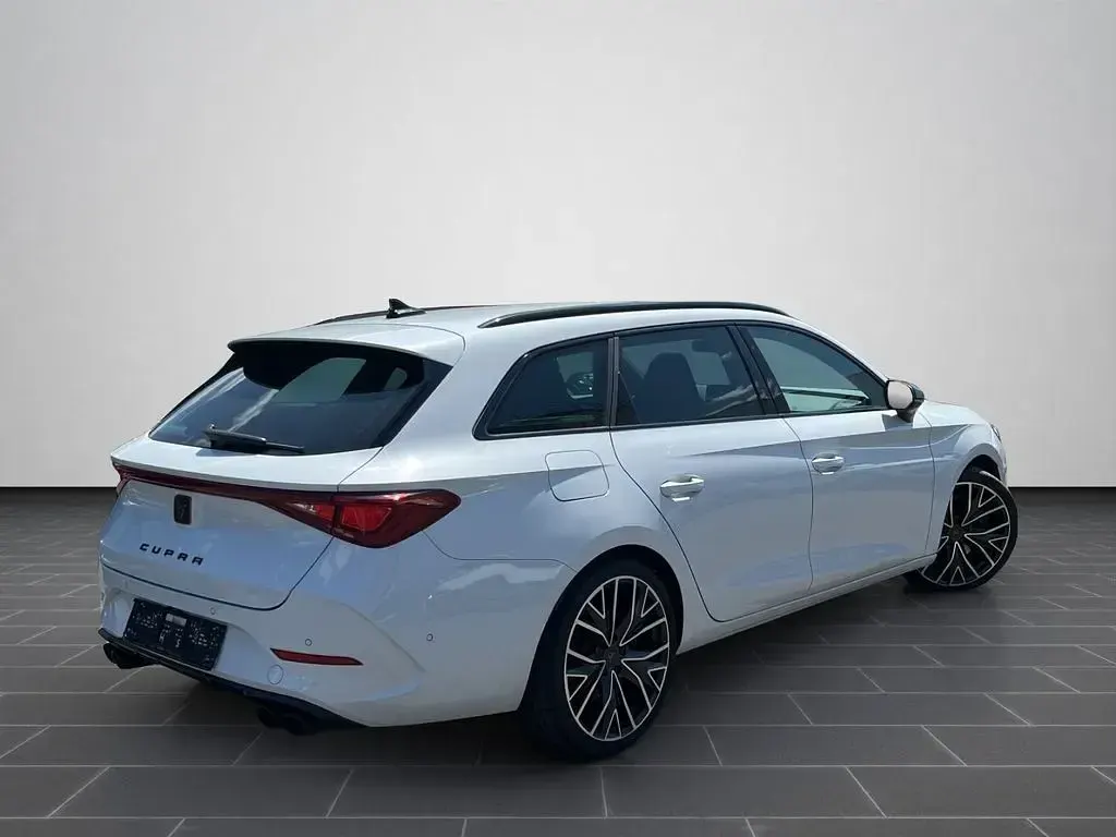 Gebraucht Cupra Leon VZ 310 PS (228 kW) 2024 Weiß Limousine