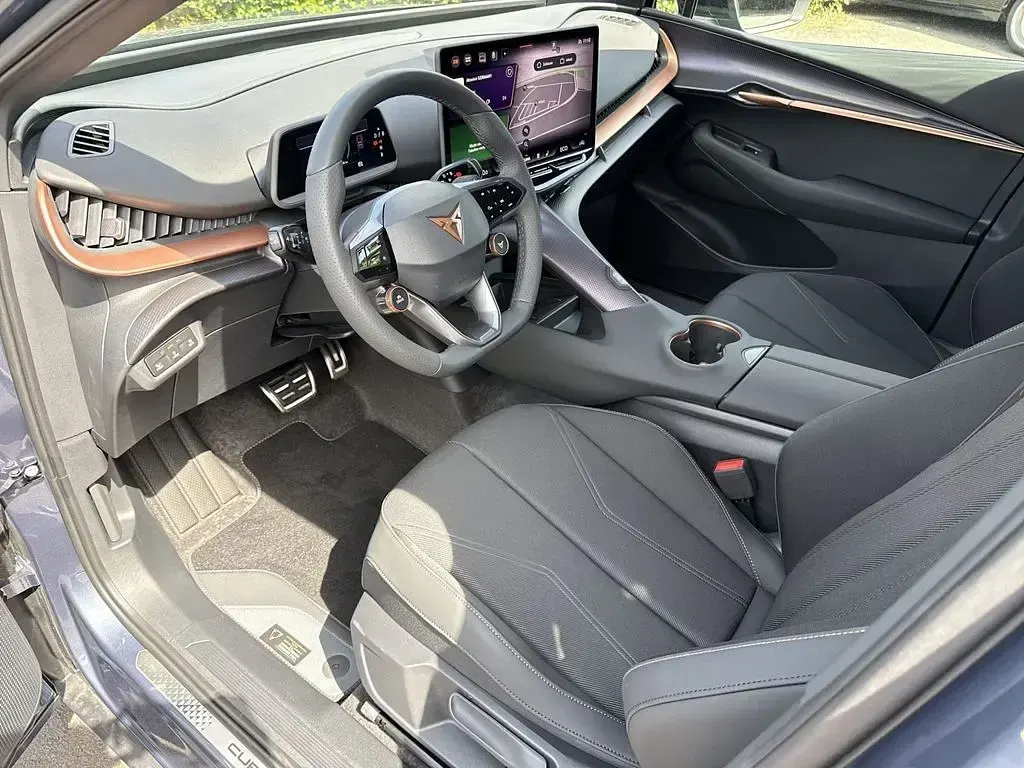 Neu Cupra Tavascan Endurance 210 kW (286 PS) 2026 Tavascanblau SUV