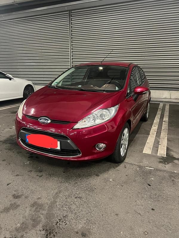 Violet Gebraucht 2010 Ford Fiesta Kleinwagen | 3.200 € (Fairer Preis) - Bild 1/4