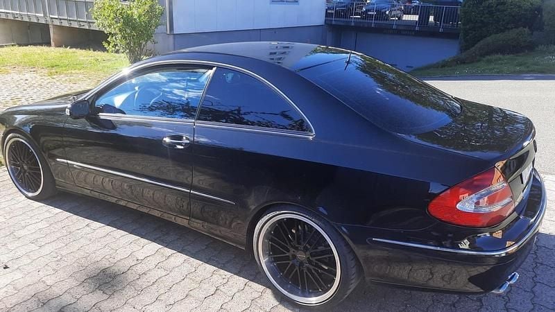 Gebraucht Mercedes CLK500 306 PS (225 kW) 2002 Schwarz Coupé