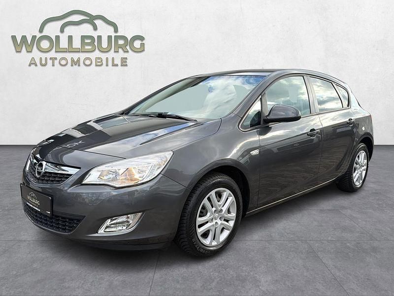 Gebraucht Opel Astra Design Edition 116 PS (85 kW) 2011 Grau Limousine