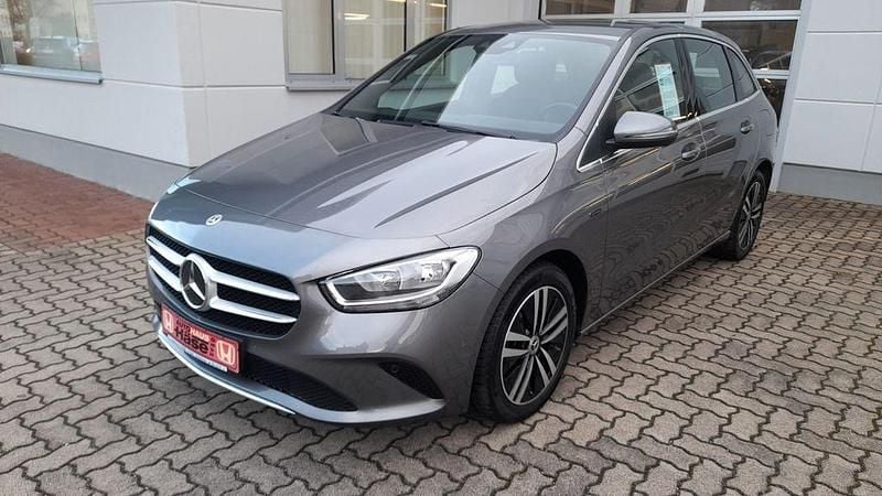 Używany Mercedes E250 Progressive 160 KM (117 kW) 2021 Szary Sedan/Limuzyna