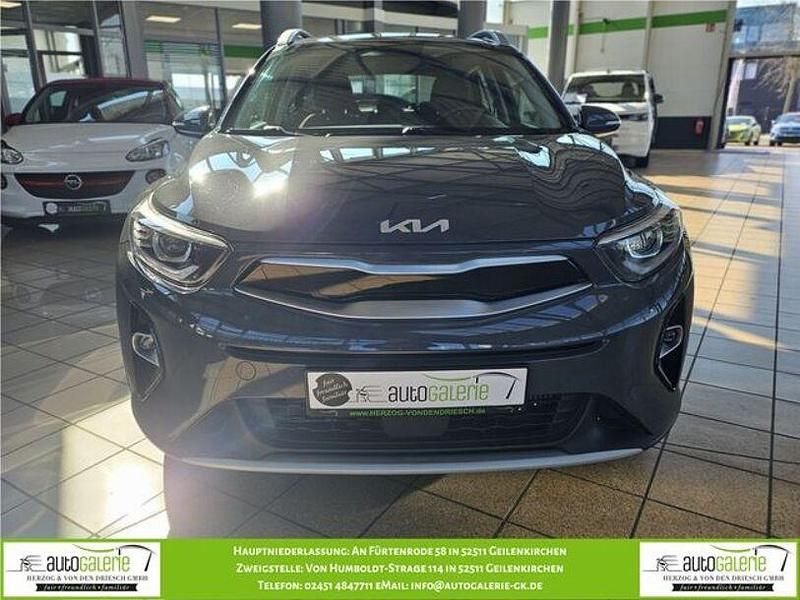 Gebraucht Kia Stonic Vision 101 PS (74 kW) 2022 Grau SUV