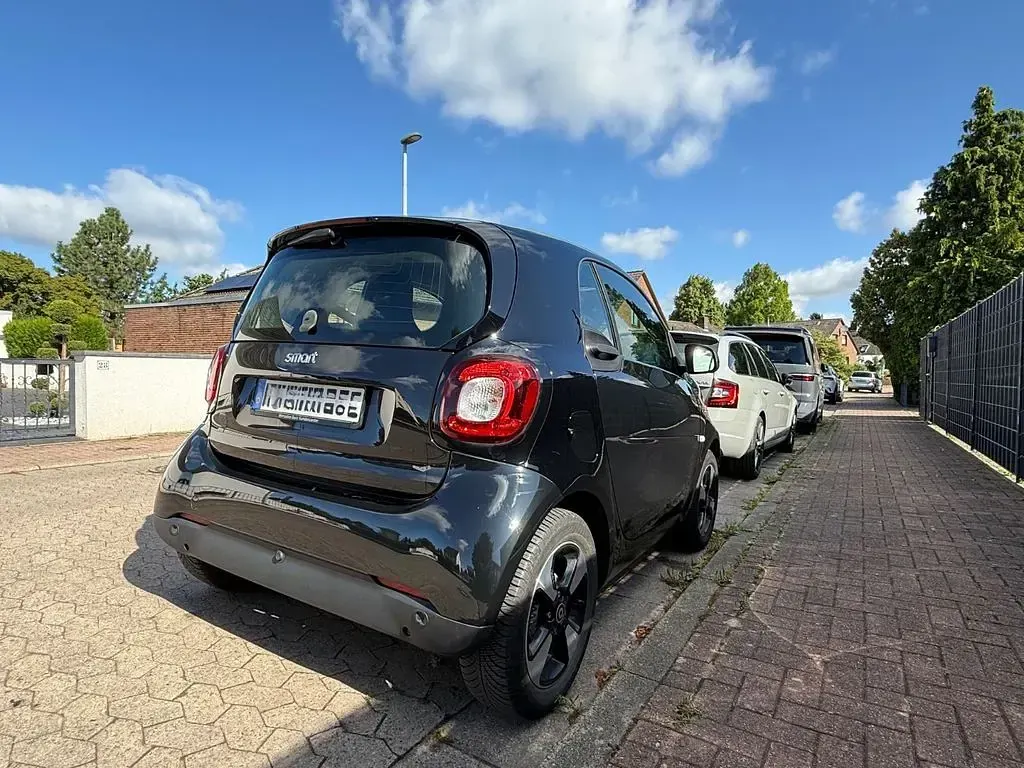 Gebraucht Smart ForTwo Electric Drive 60 kW (82 PS) 2023 Schwarz Coupé