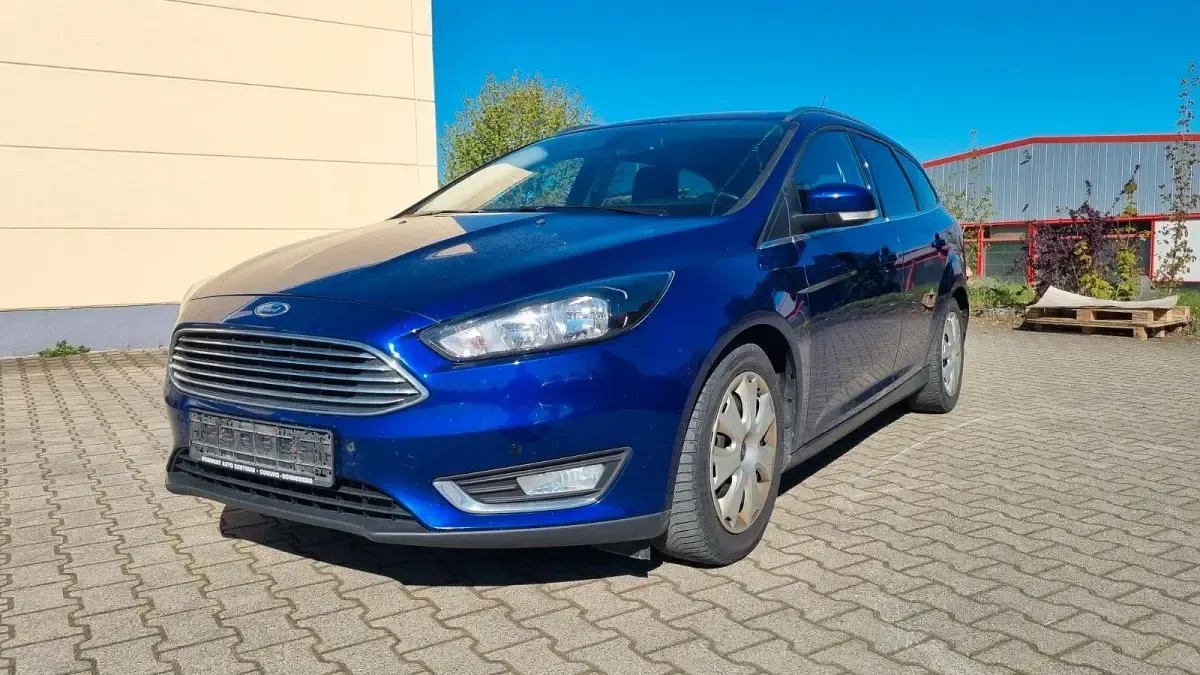 Gebraucht Ford Focus Titanium 150 PS (110 kW) 2015 Blau Kombi