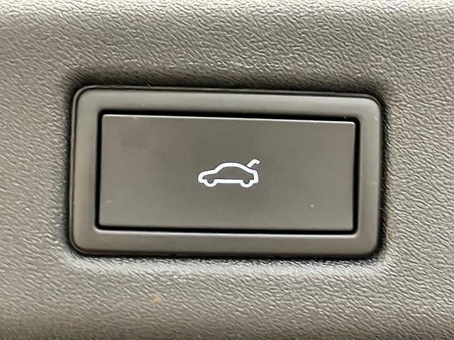 Gebraucht VW ID.7 Pro 210 kW (286 PS) 2024 Grenadillschwarz metallic Kombi