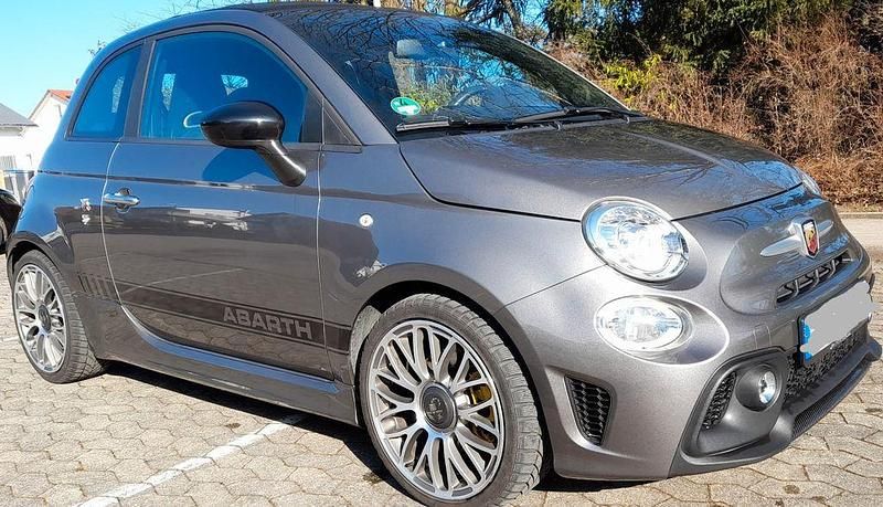 Grau Gebraucht 2017 Abarth 595C Cabrio | 19.300 € (Teuer) - Bild 1/4