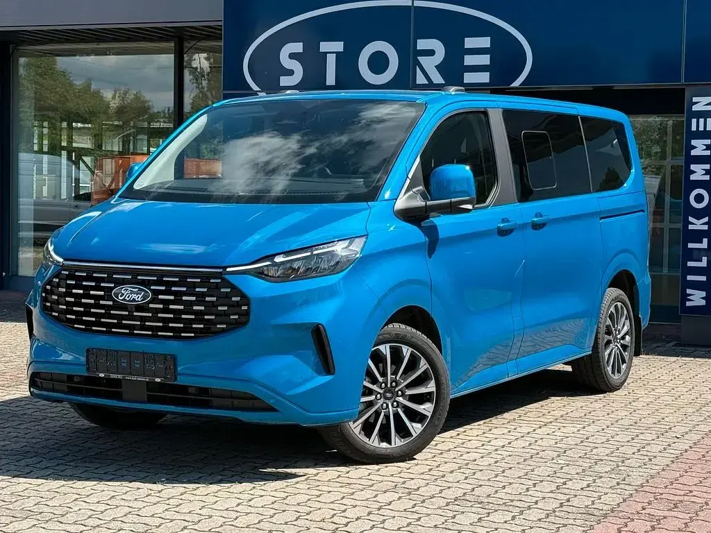 Neu Ford Tourneo Titanium X 150 PS (110 kW) 2026 Digital aqua blue Van / Kleinbus