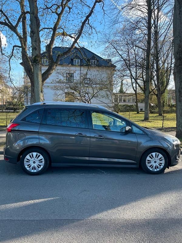 Gebraucht Ford Grand C-Max 125 PS (91 kW) 2015 Grau Van / Kleinbus