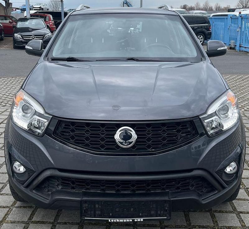 Gebraucht Ssangyong (KGM) Korando 150 PS (110 kW) 2015 Grau SUV