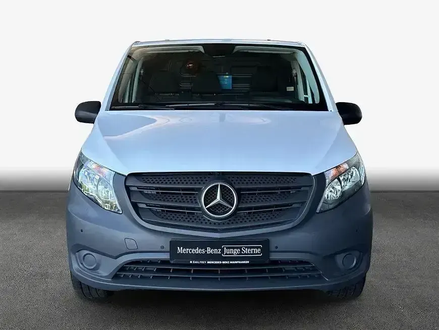 Gebraucht Mercedes Vito 163 PS (119 kW) 2022 Weiß Van