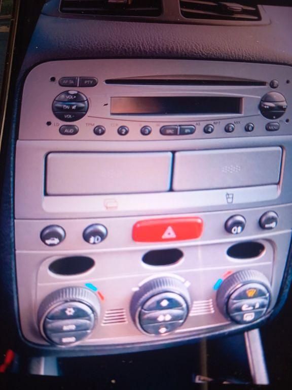 Schwarz Gebraucht 2005 Alfa Romeo 147 Kleinwagen | 1.200 € (Guter Preis) - Bild 1/4