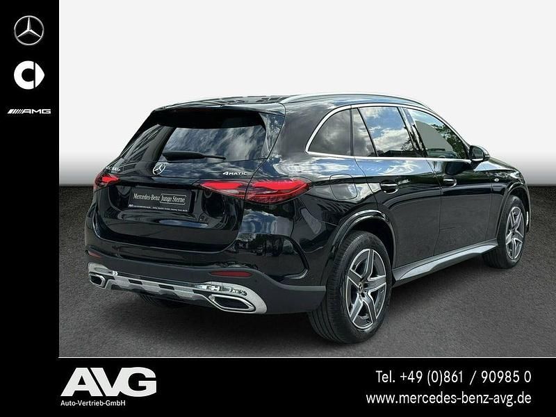 Gebraucht Mercedes GLC300e AMG 313 PS (230 kW) 2025 Unilack schwarz SUV