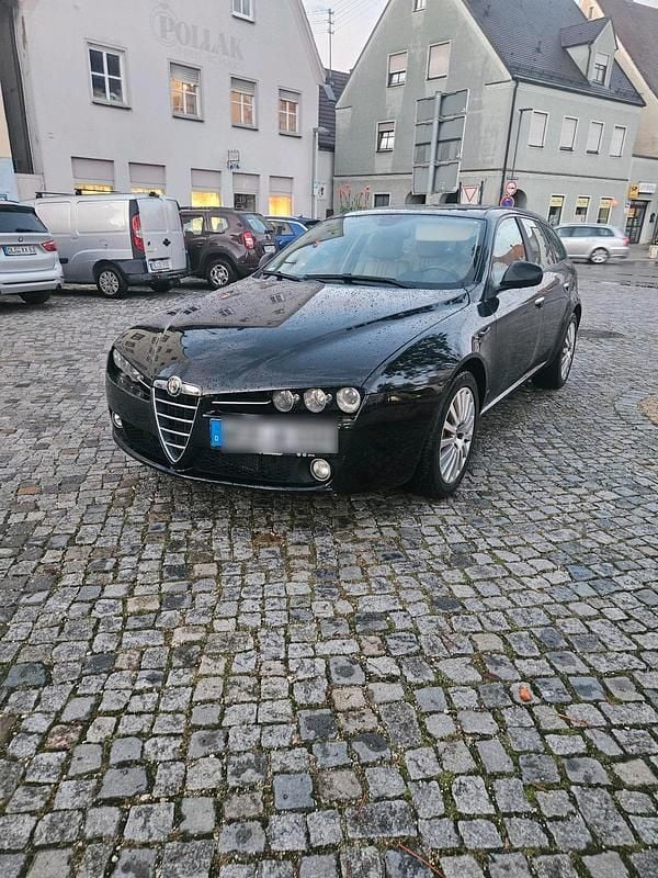 Schwarz Gebraucht 2007 Alfa Romeo 159 Kombi | 2.500 € (Guter Preis) - Bild 1/4